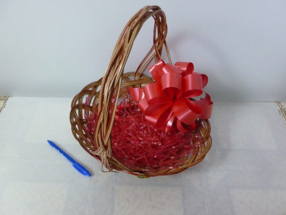Empty-Gift-Basket-0
