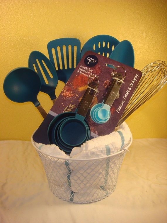 Kitchen-Cooking-Utensils-Housewarming-Gift-Basket-0