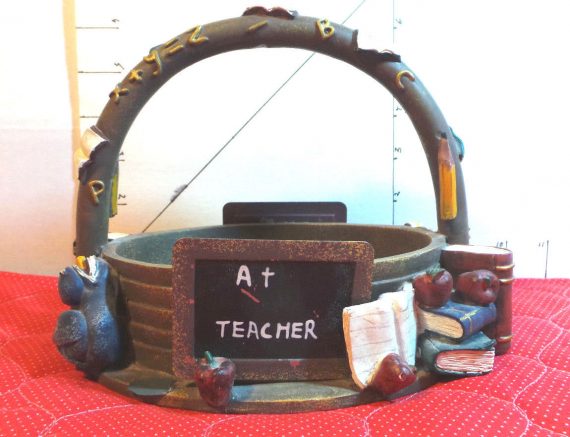 Teacher-Gift-Basket-A-Teacher-Books-Apples-Backpacks-Around-Base-Heavy-0